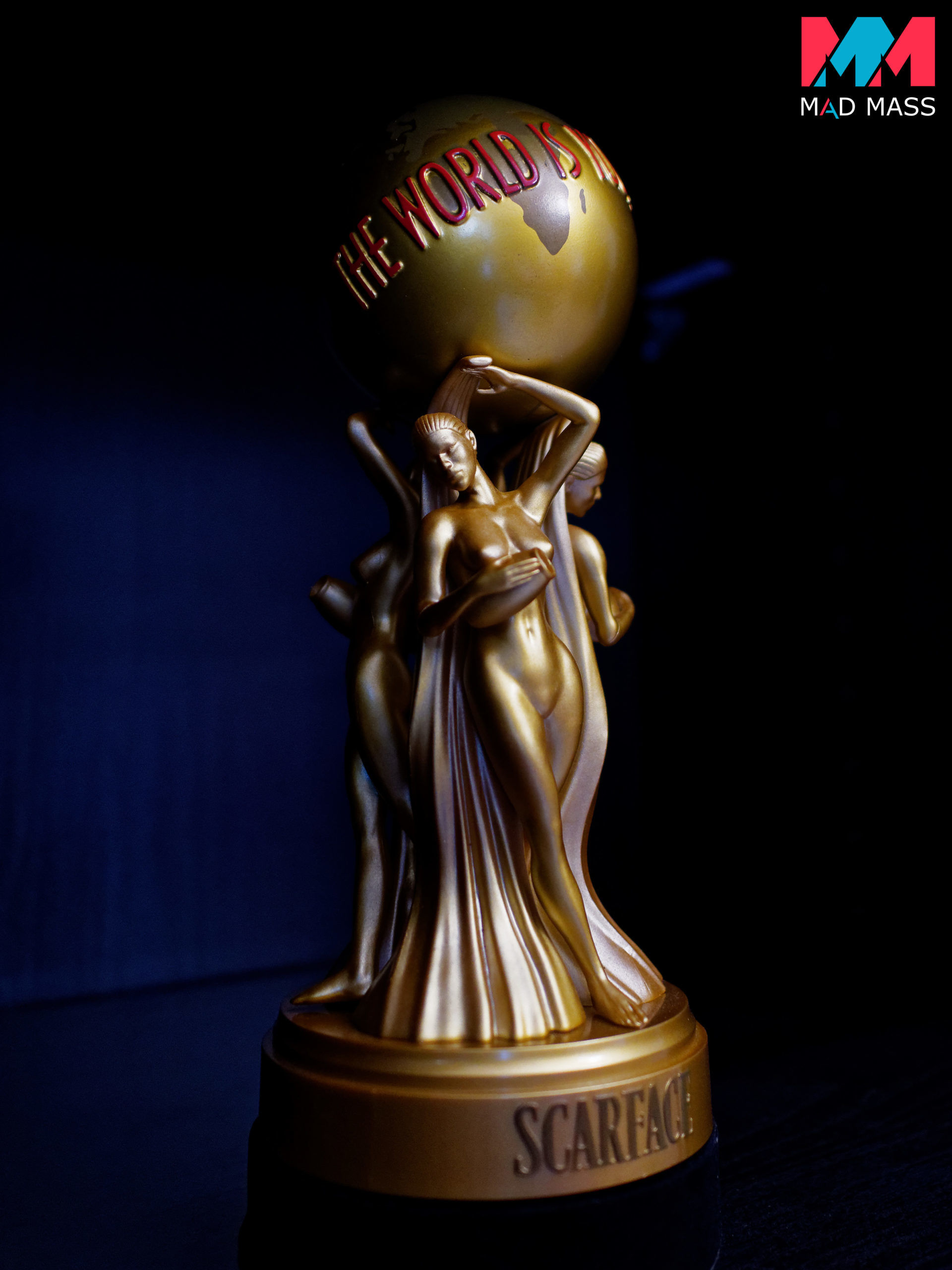 Scarface Statuetta “The World is Yours” da Collezione