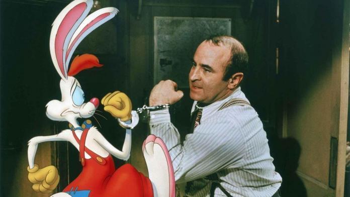 Bugs Bunny e Bob Hoskins