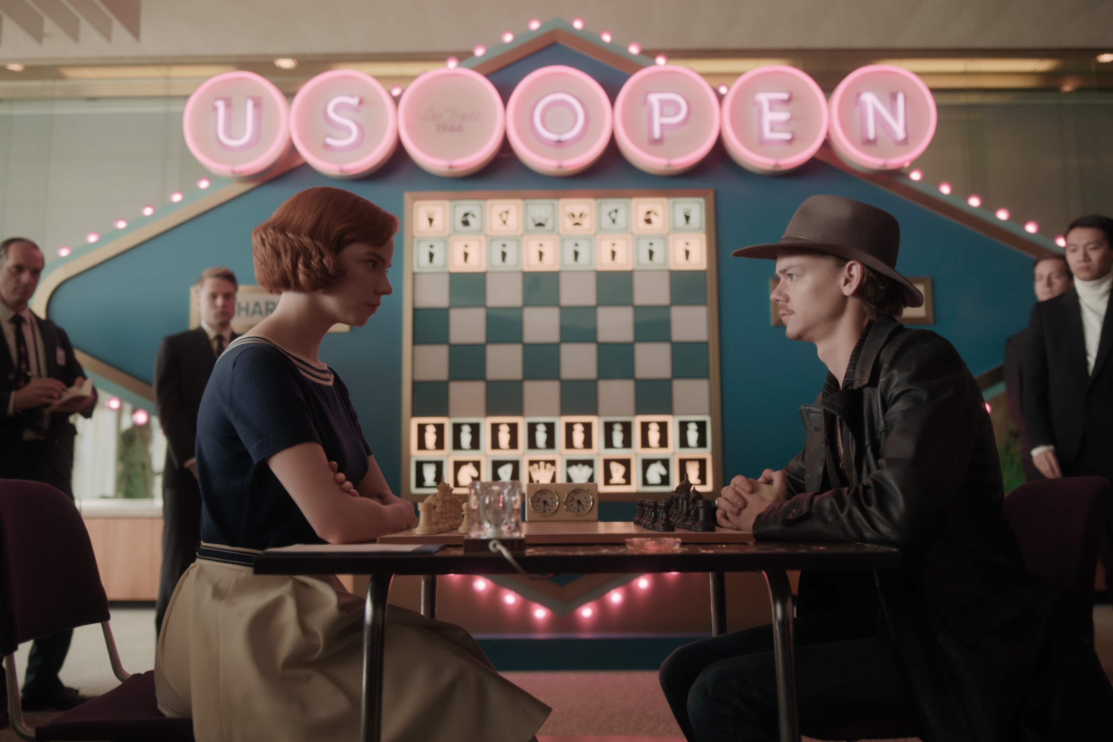 La regina degli scacchi recensione serie TV Netflix con Anya Taylor-Joy