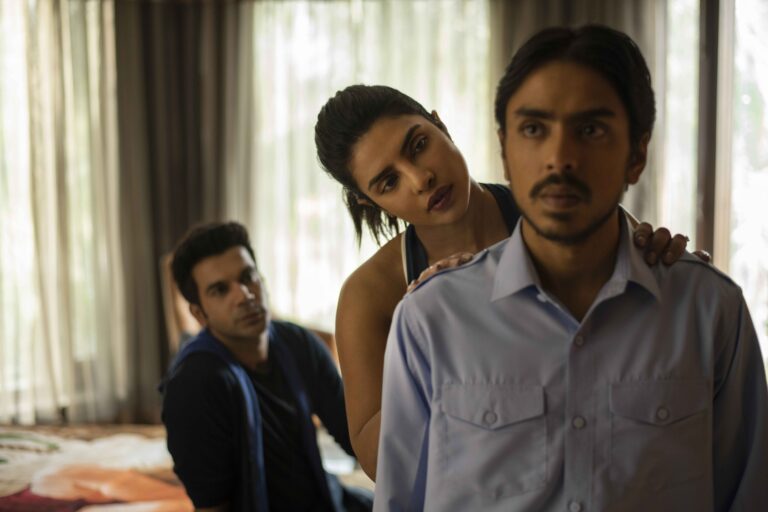 La tigre bianca recensione film Netflix di Ramin Bahrani con Adarsh Gourav e Priyanka Chopra