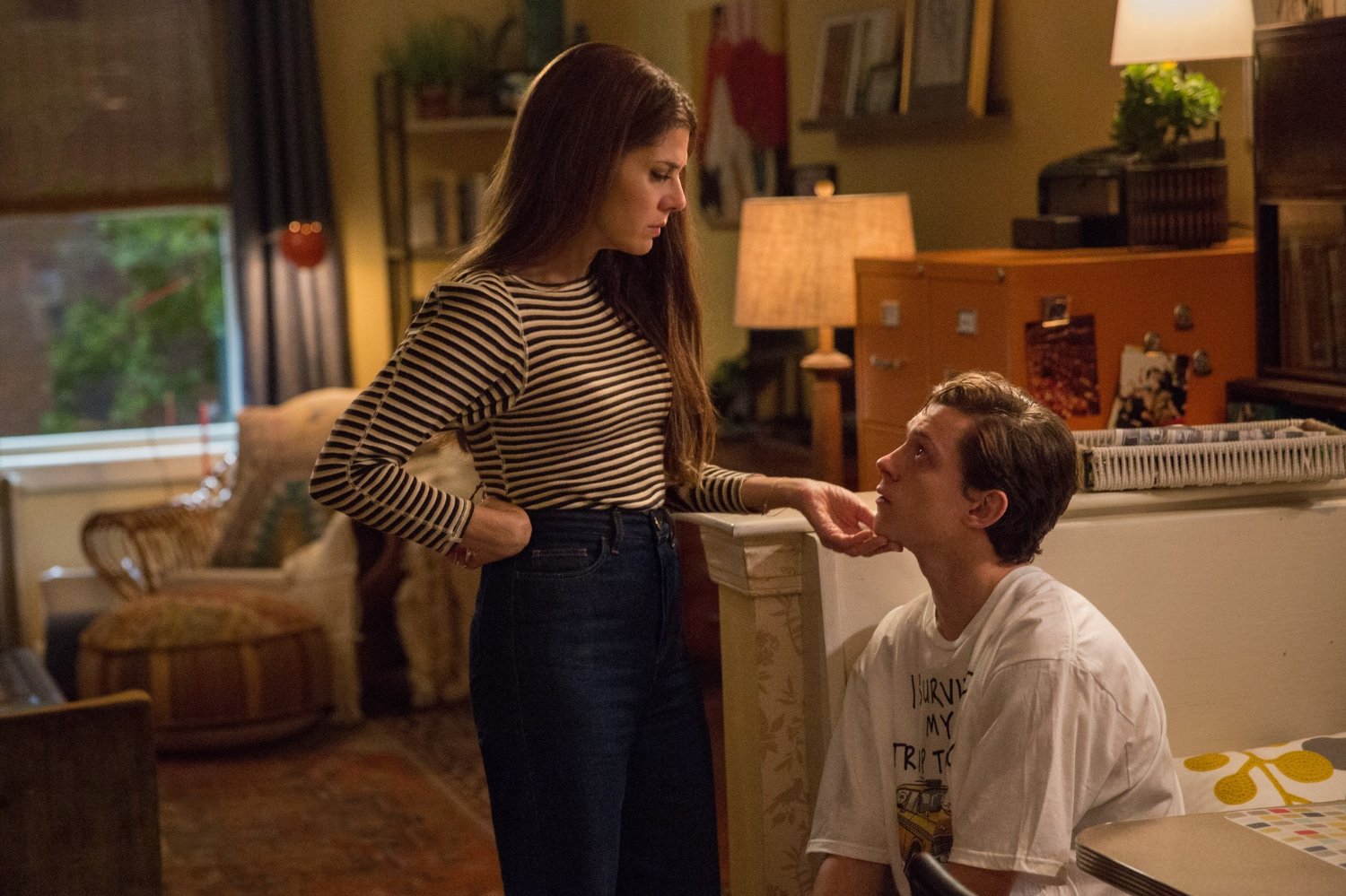 Tom Holland (Peter Parker/Spider-Man) e Marisa Tomei (May Parker)