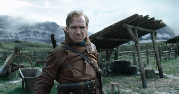 The King's Man - Le origini recensione film di Matthew Vaughn con Ralph Fiennes