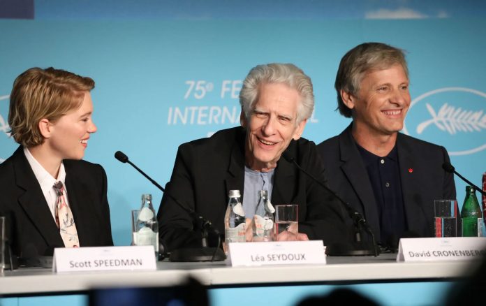 Léa Seydoux, David Cronenberg e Viggo Mortensen al Festival di Cannes 2022