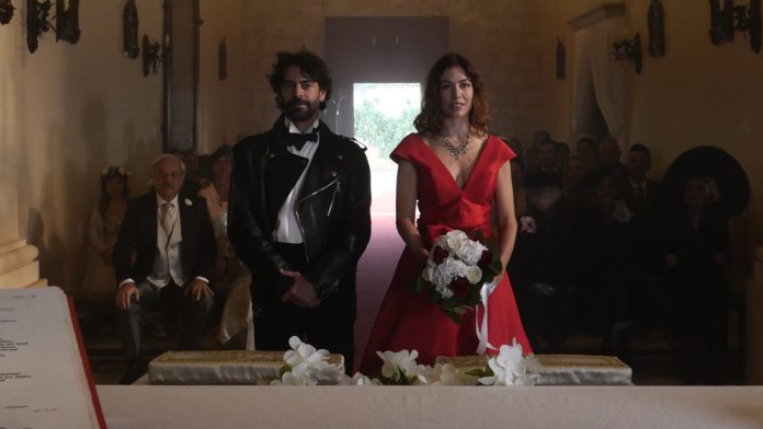 Sposa in rosso recensione film di Gianni Costantino con Sarah Felberbaum