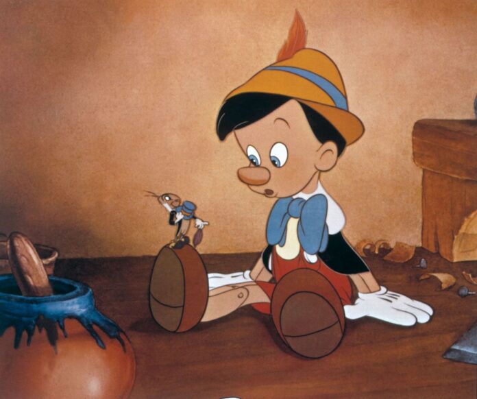 Pinocchio e il Grillo Parlante nel film animato Disney del 1940