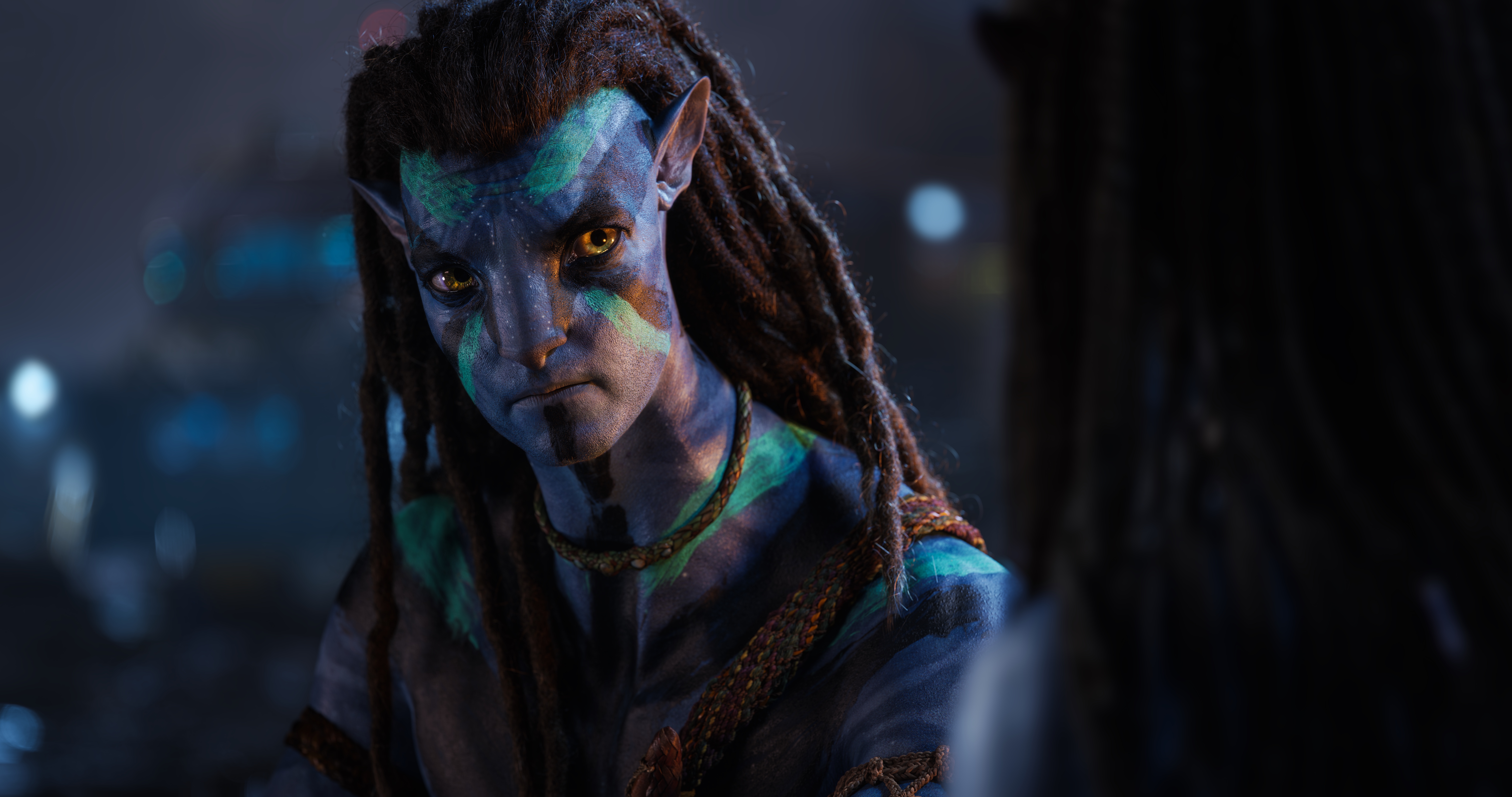 Sam Worthington torna nel ruolo di Jake Sully in Avatar: La via dell’acqua