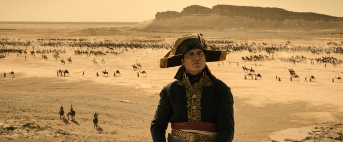 Joaquin Phoenix in Napoleon di Ridley Scott (Credits: Sony Pictures Apple Original Films)