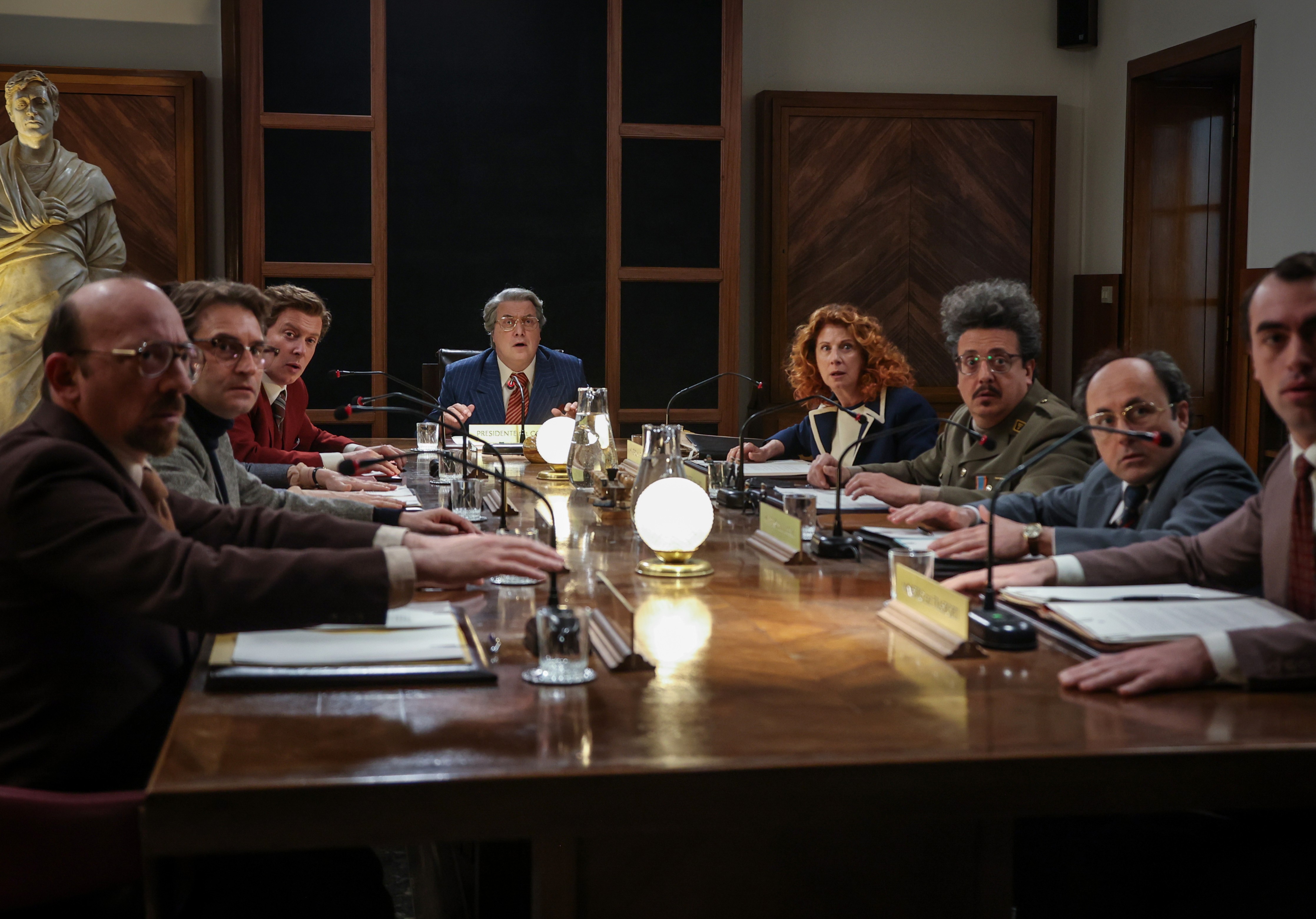 Il Ministero dell'Amore di Giacomo Ciarrapico e Luca Vendruscolo (Prime Video)