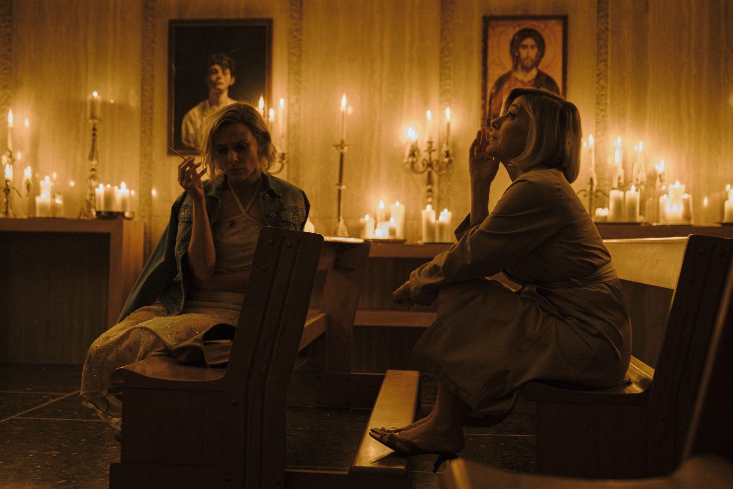 l'estranea recensione